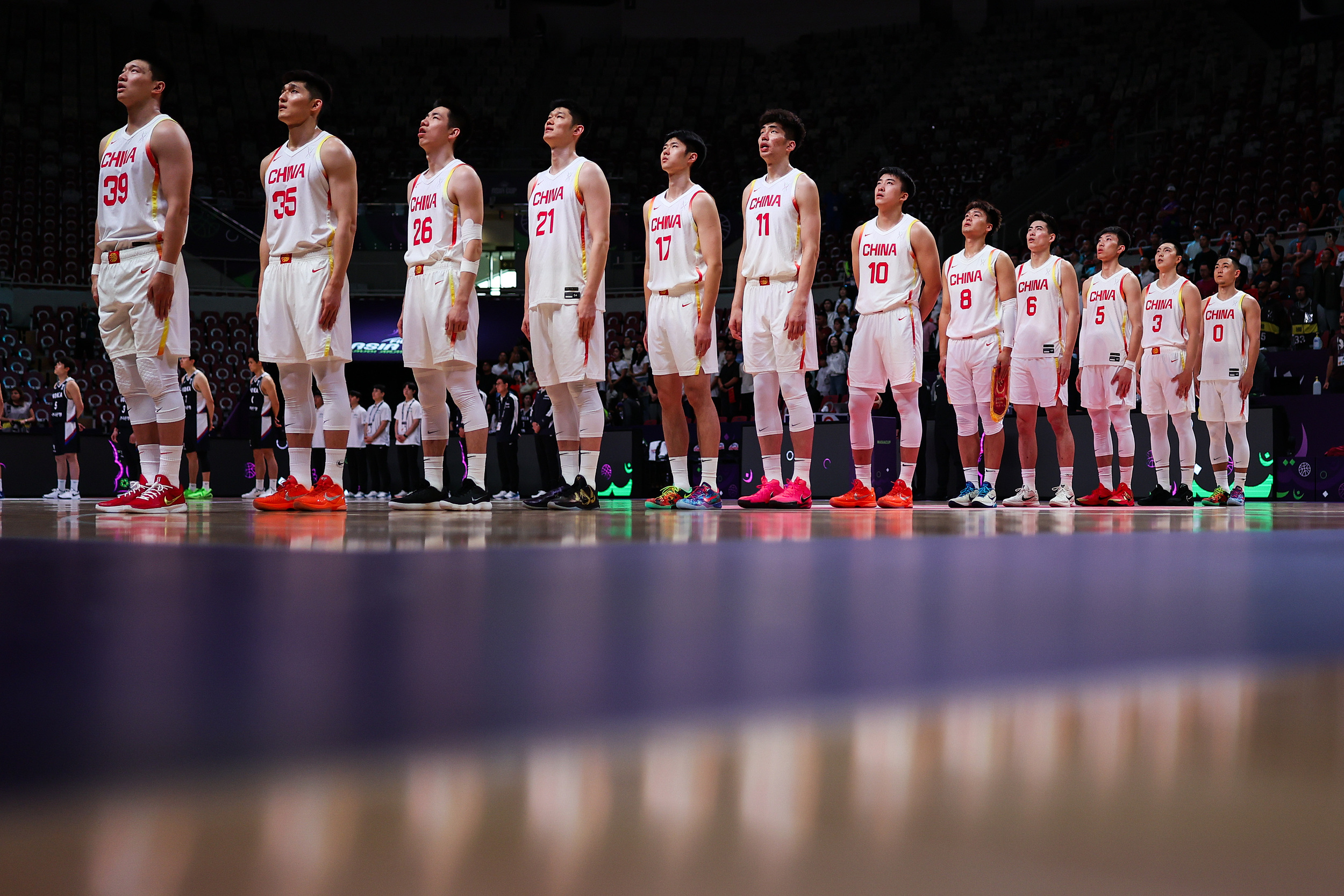 半场九人有得分进账&amp;amp;一度领先新西兰11分，你给中国男篮上半场的表现打几分？