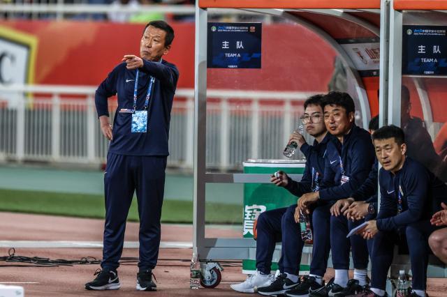 FIFA俱乐部世界杯-久违的空翻庆祝！小摩托找回昔日状态 泰山升至第5